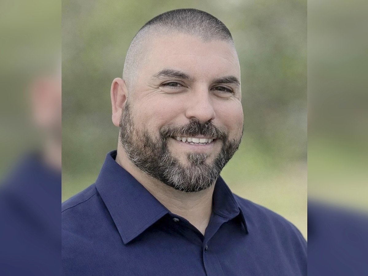 Midcoast driver’s ed teacher running for Knox County sheriff