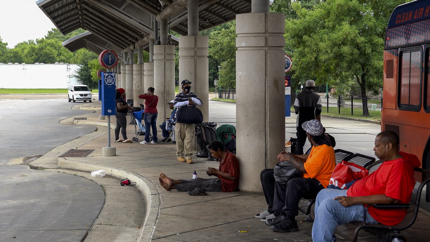 Jackson asks company for ‘contingency plan’ to keep buses running if JTRAN workers strike