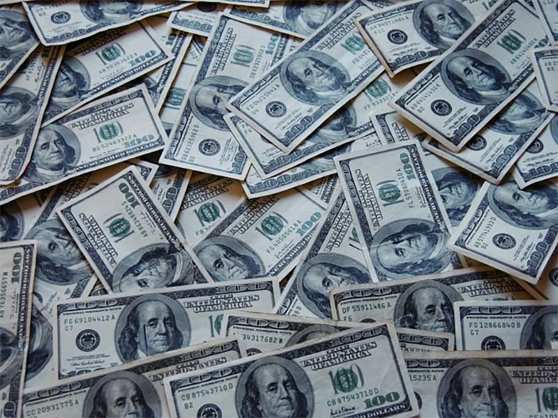 Mississippi tax revenue slumps, but state still has money in the bank thanks to feds
