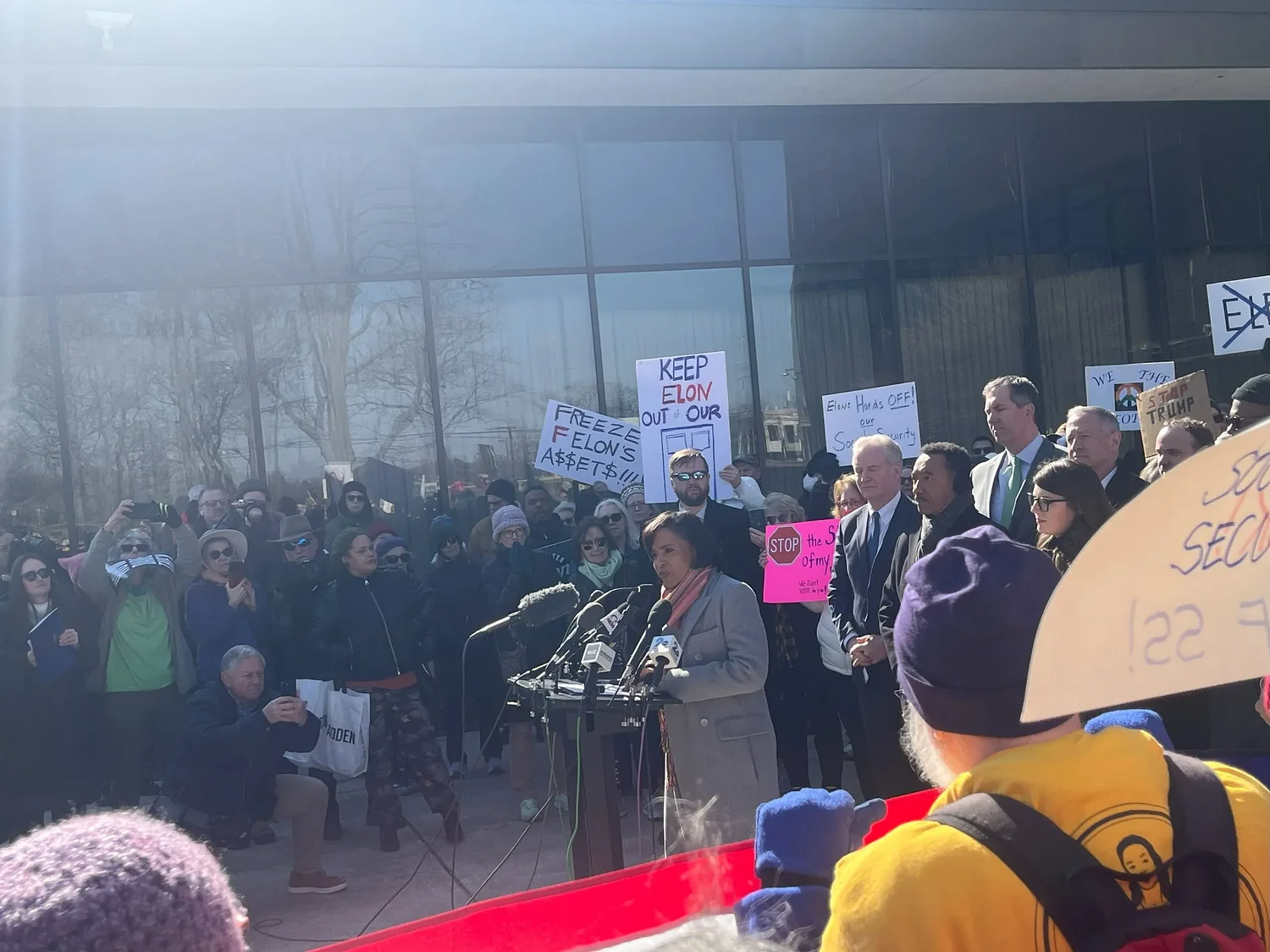 Maryland lawmakers hold rally in response to DOGE attacks on Social Security