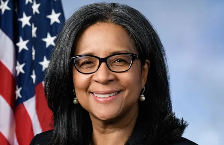 Strickland, Smith Introduce Bill To Boost Investment In Minority-Owned Businesses