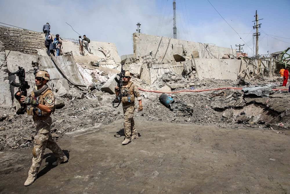 Pakistanul bombardează Kabulul: zeci de civili uciși și mii de oameni strămutați