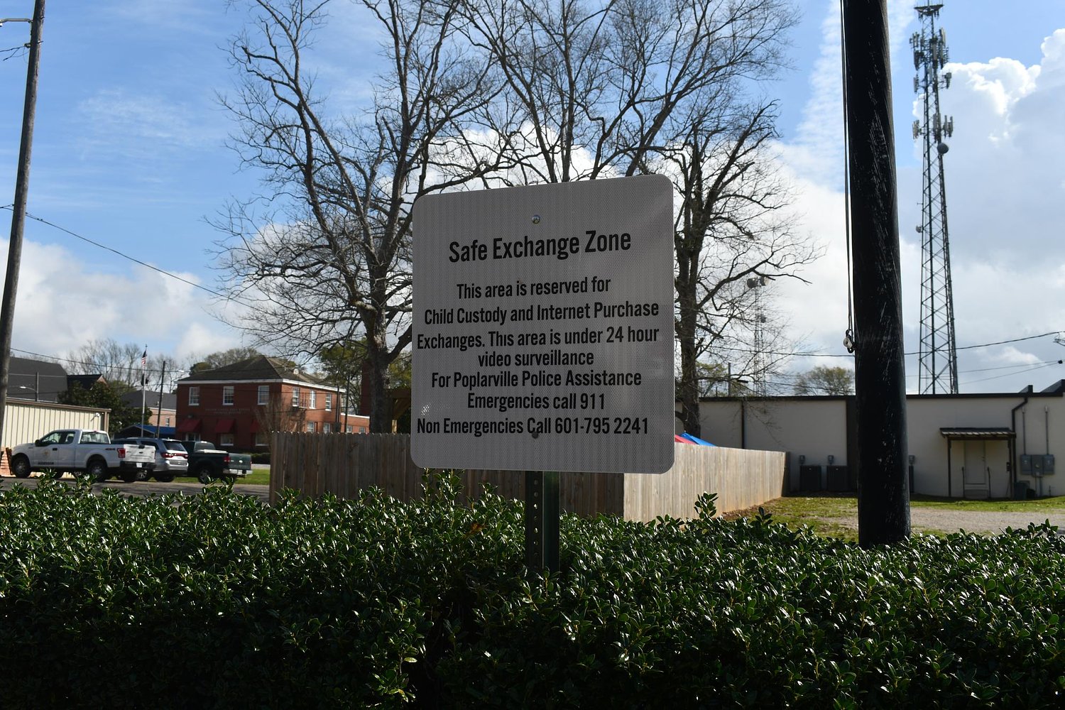Poplarville police launch safety exchange zone