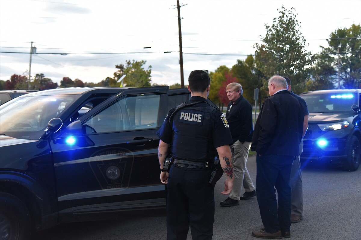 More Maine police departments are leasing cruisers