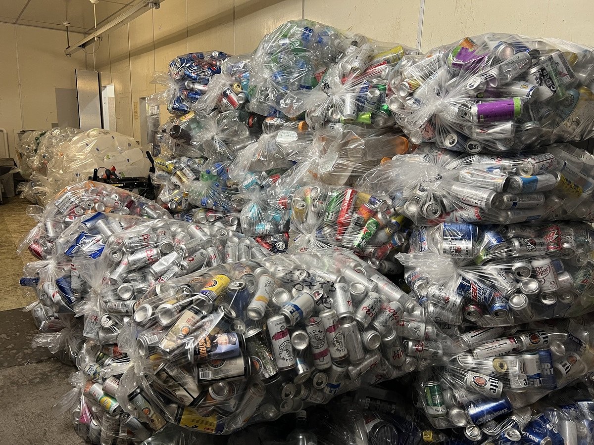 Beverage industry fights bill to direct unredeemed bottle deposits to lake and farm protection