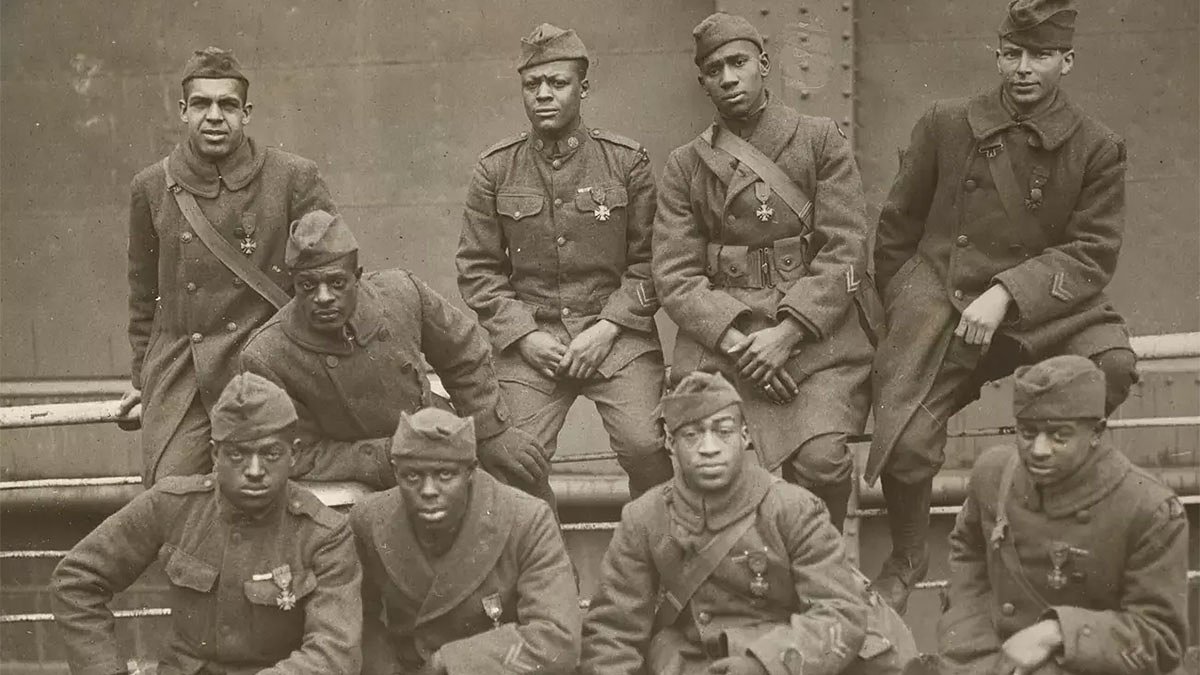 1918: Harlem Hellfighters join French Army