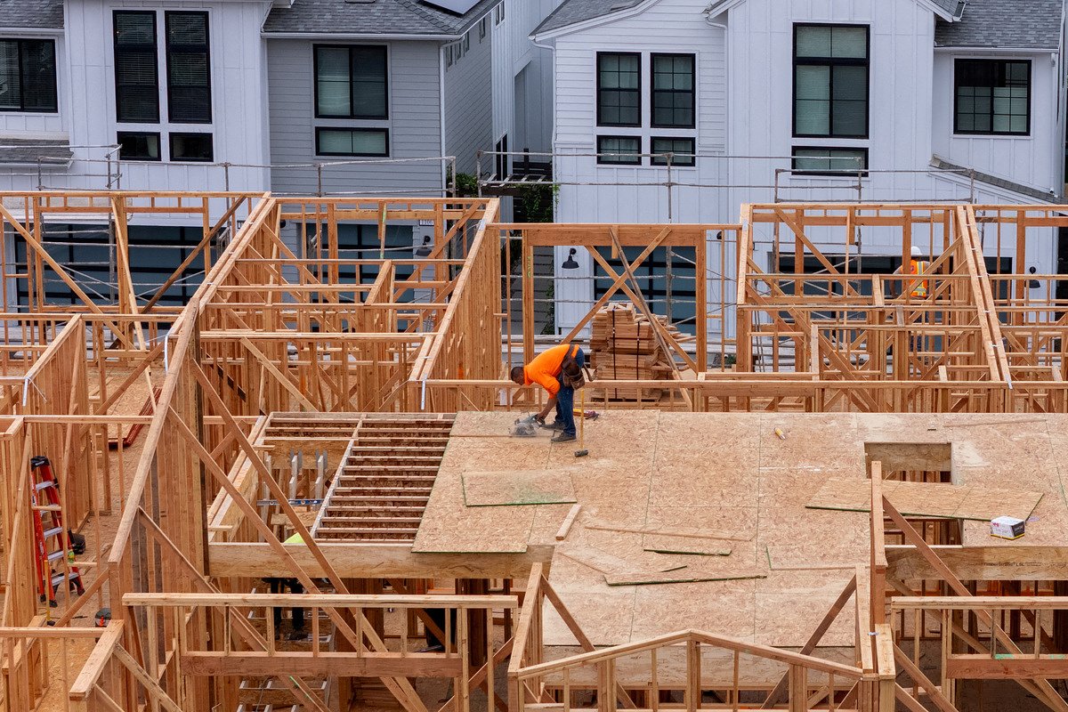 US fixed 30-year mortgage rate jumps to 6-month high as Iran war drags on