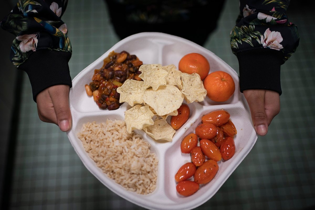 Maine sues USDA over school meal funding