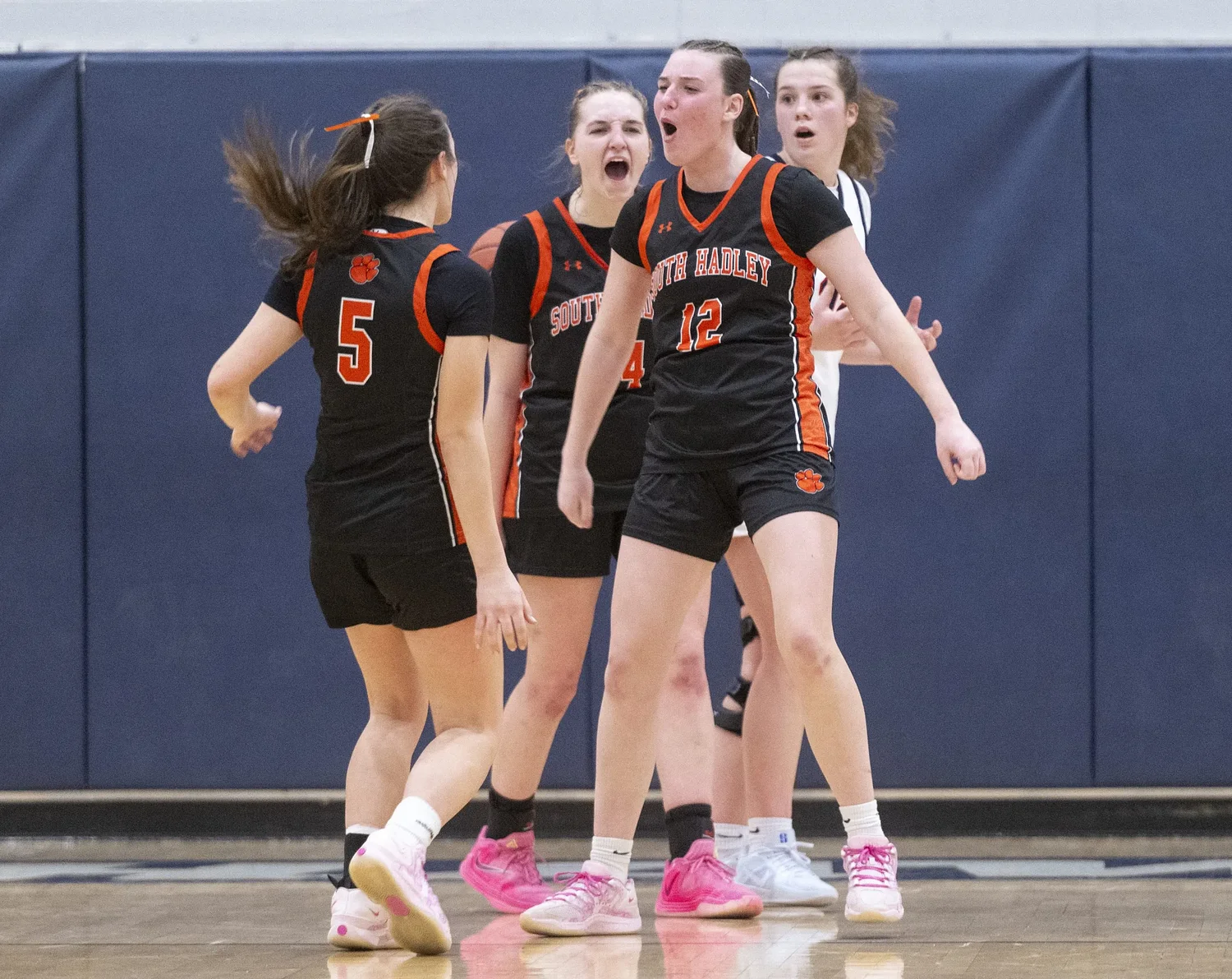 Class B girls basketball: South Hadley sneaks past Frontier, advance to third straight Class B final
