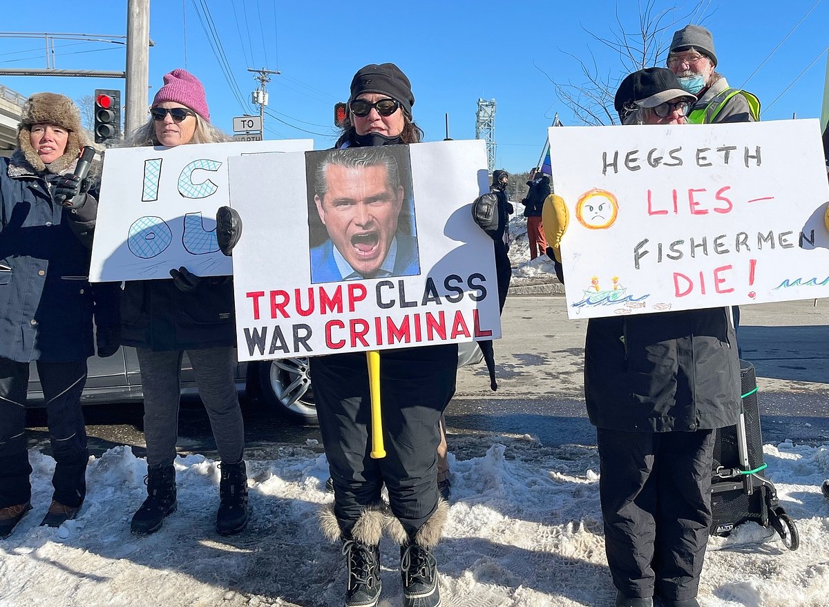 Crowds protest Pete Hegseth’s visit to Bath Iron Works