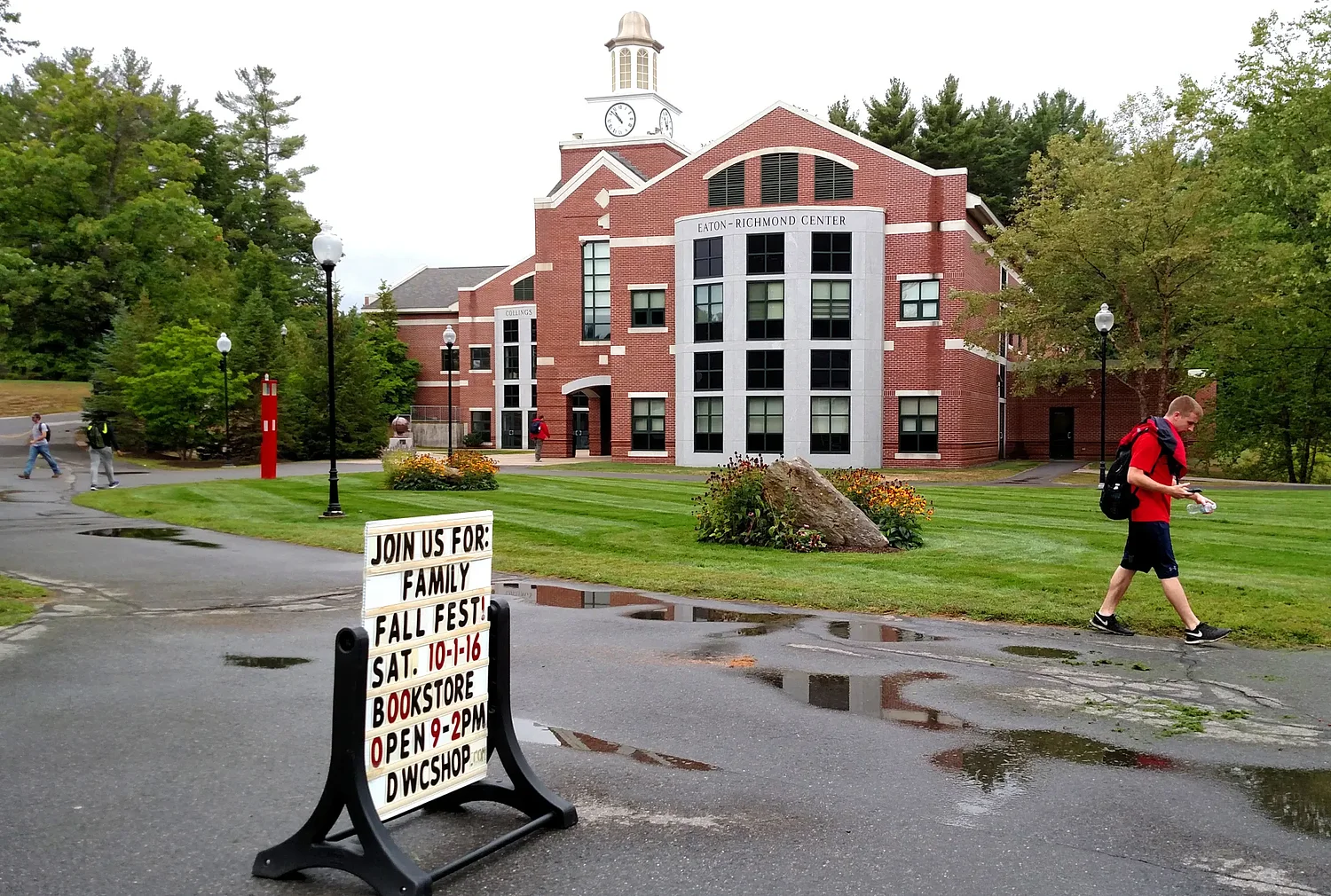 NH lawmakers deny Nashua funding to buy Daniel Webster College site