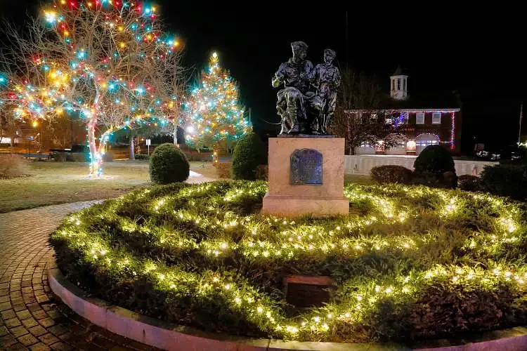 Sept. 19 comedy show to raise money for Orange holiday lighting