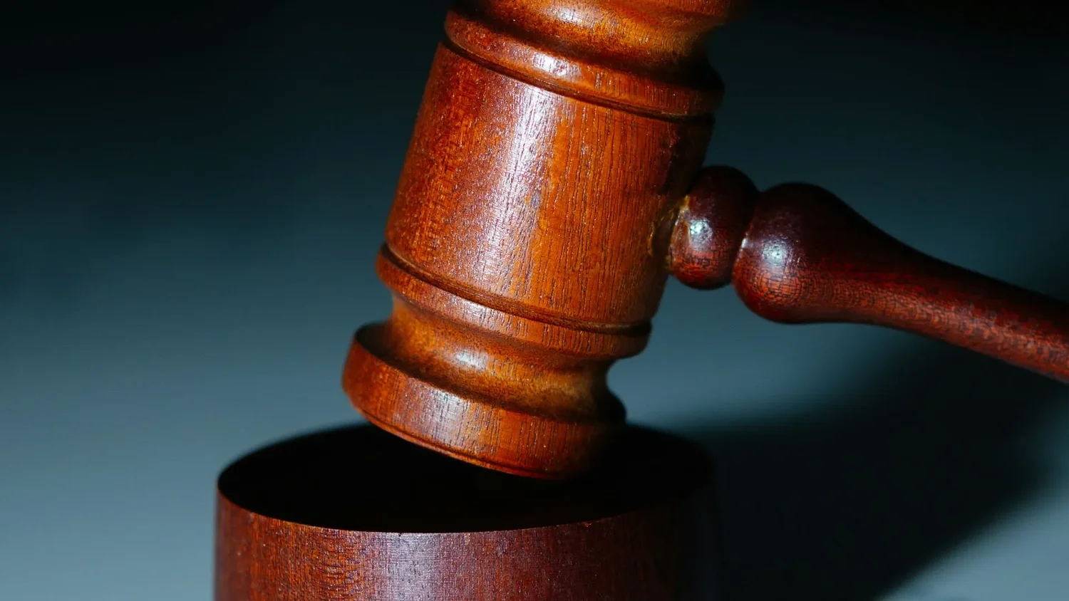 Sinclair Broadcast Group to pay $100k in race discrimination settlement