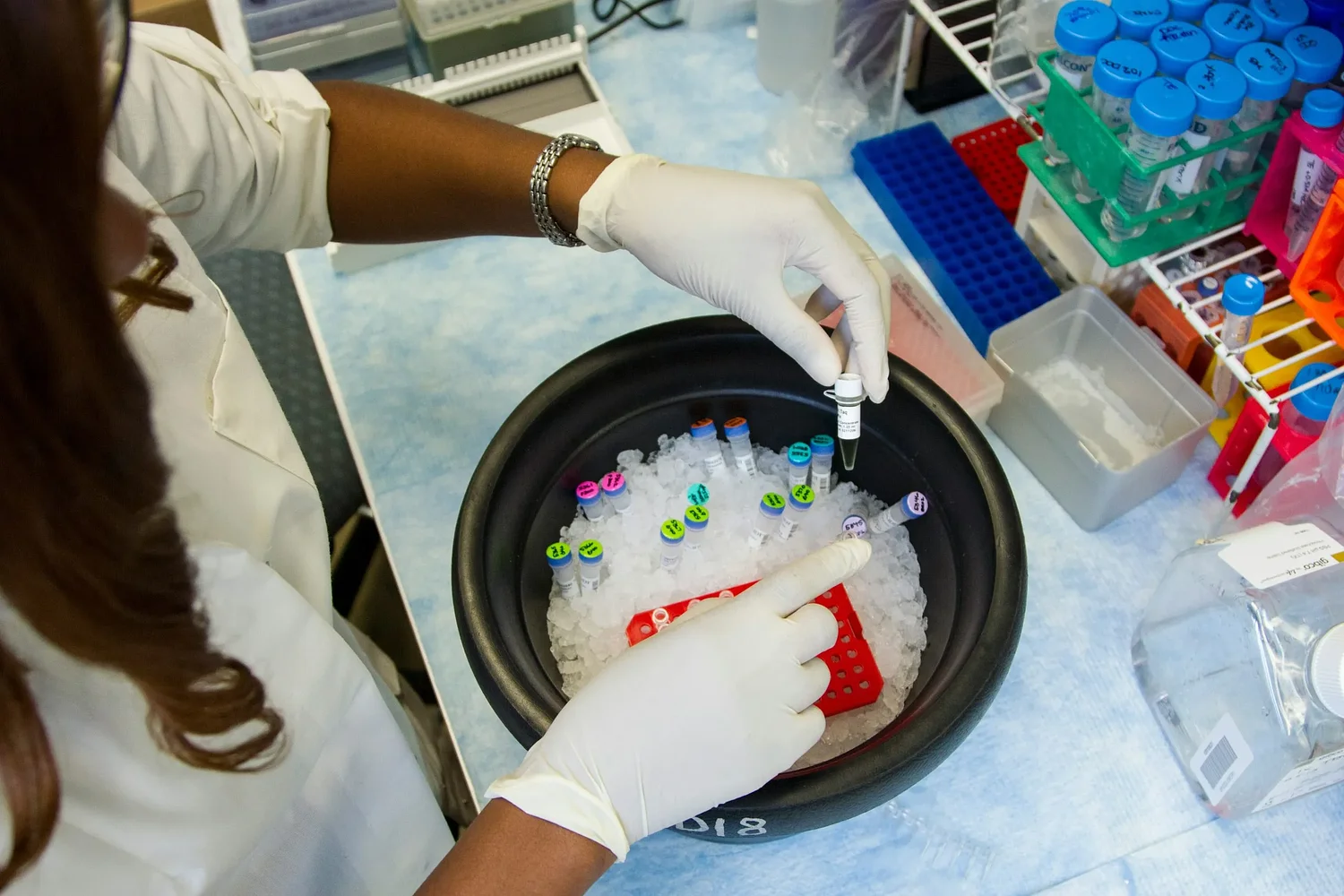 Experts urge families to seek genetic counseling early