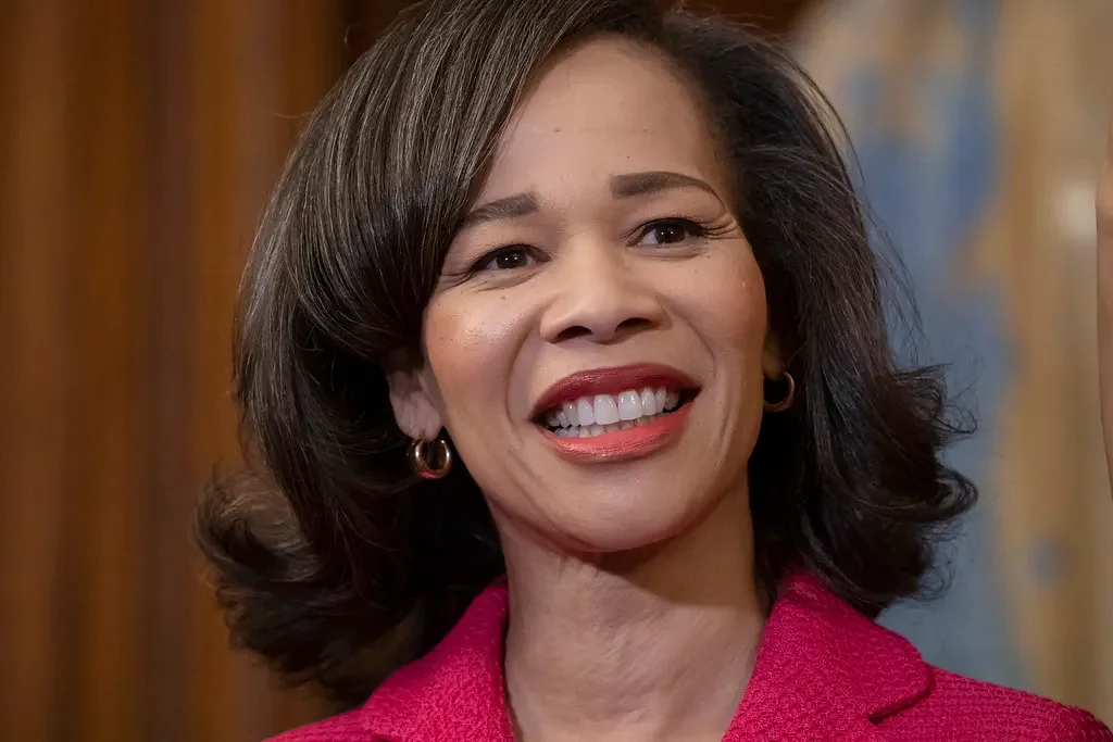 Sen. Blunt Rochester pushes for action on Black women’s pay gap