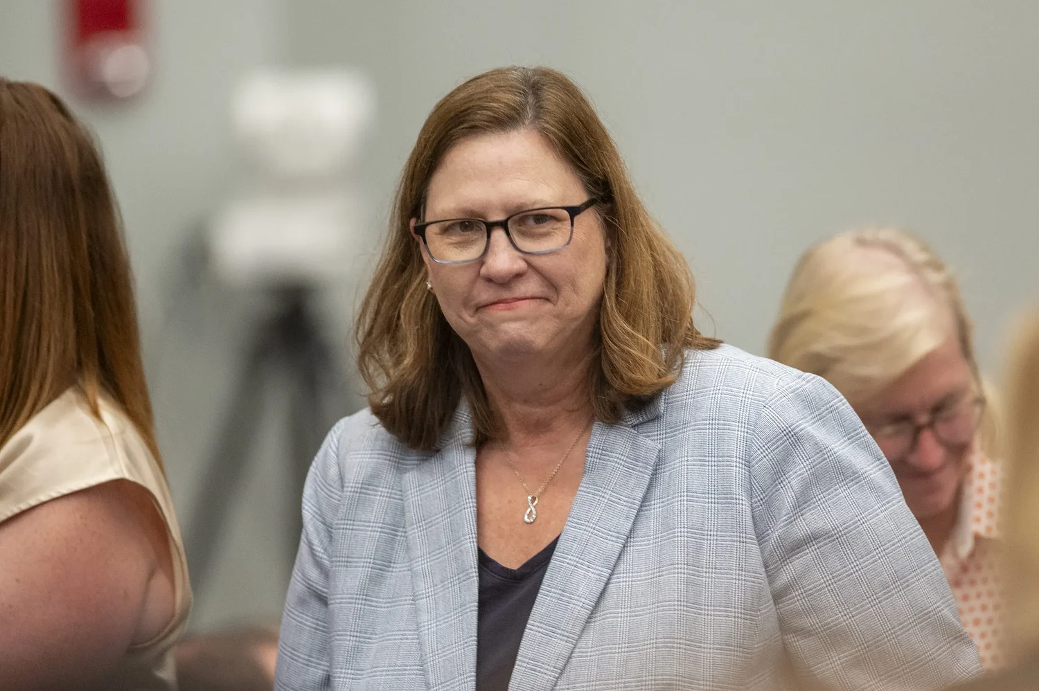 Rep. Julie Johnson traded stocks from company that helps Trump’s deportation efforts despite anti-ICE comments