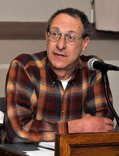 A steady hand steps away: Steinberg reflects on accomplishments, challenges during time on Amherst council