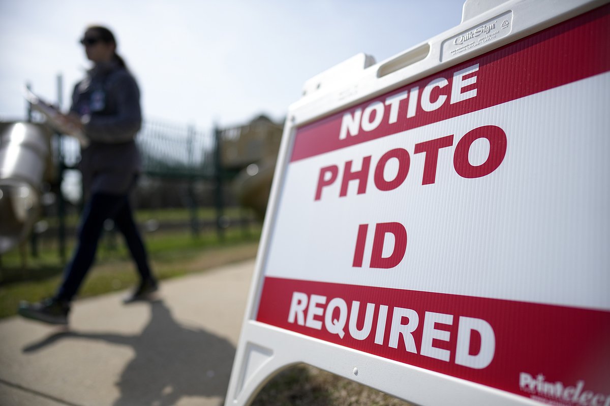 Letter: Susan Collins should improve federal voter ID bill