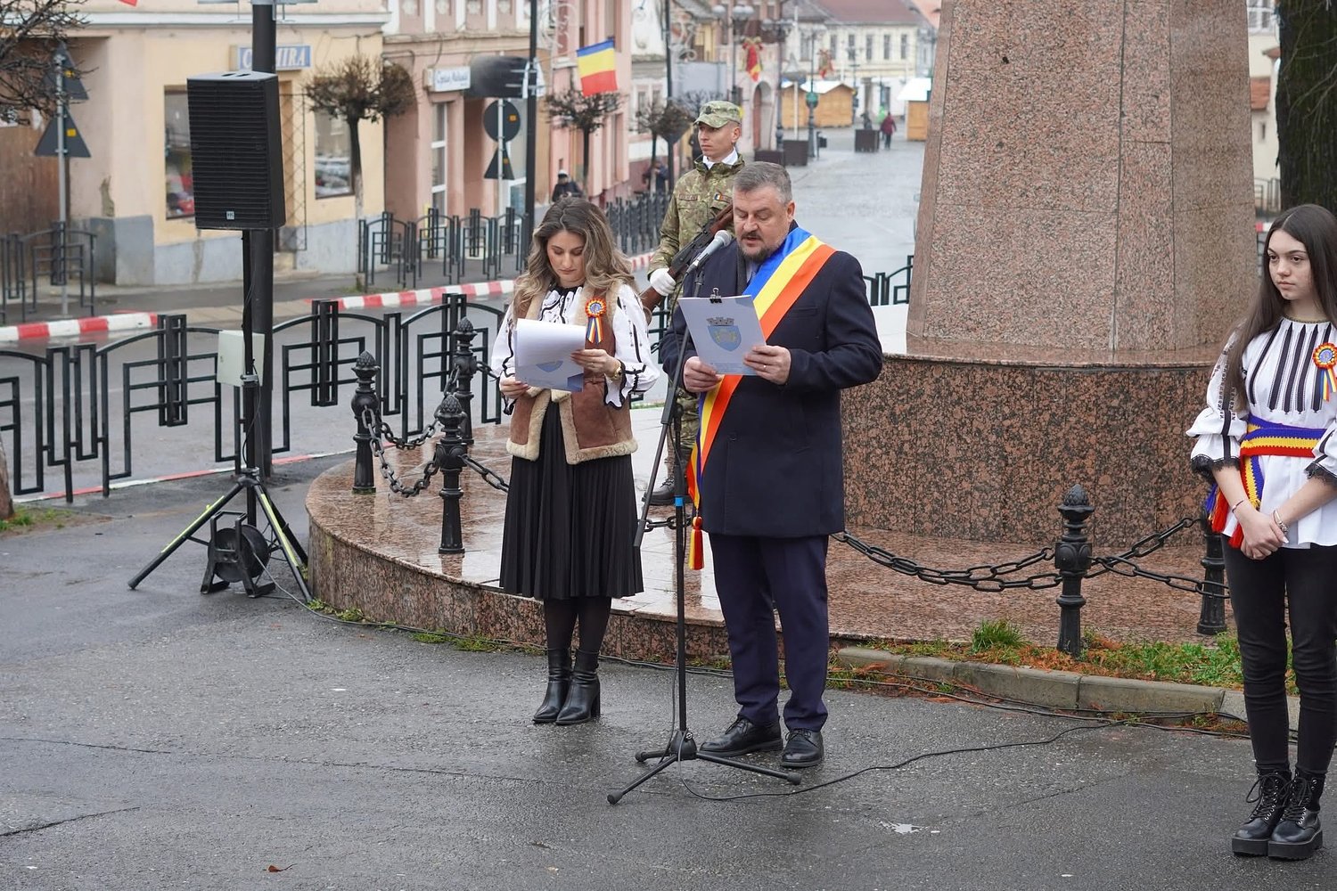 De 1 Decembrie, Mircea Orlățan a transmis un mesaj emoționant la Cisnădie: „Să ne amintim de sacrificiul străbunilor noștri” / foto video