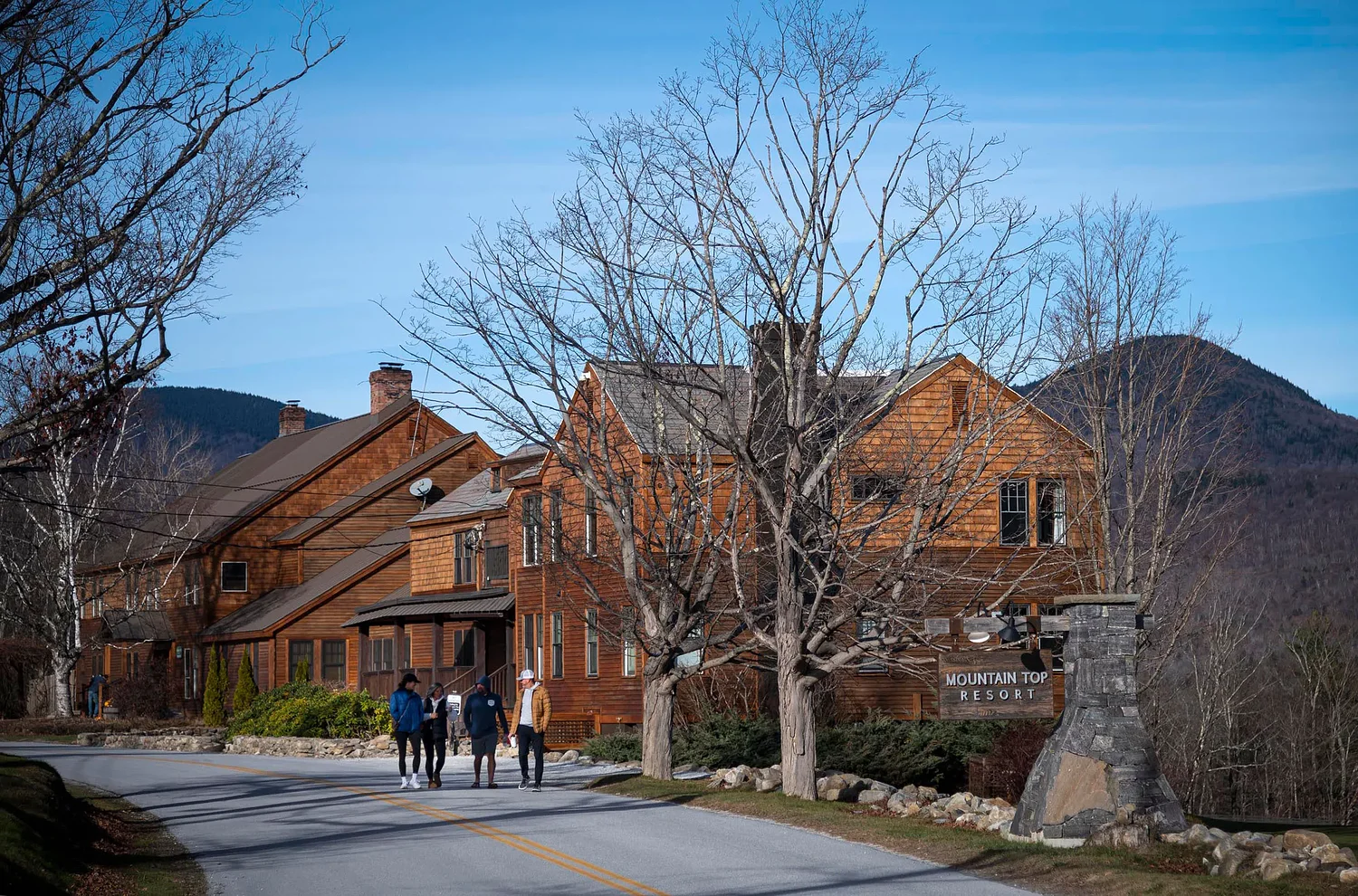Neighbor to Vermont inn in the crosshairs of cross-country trail dispute  