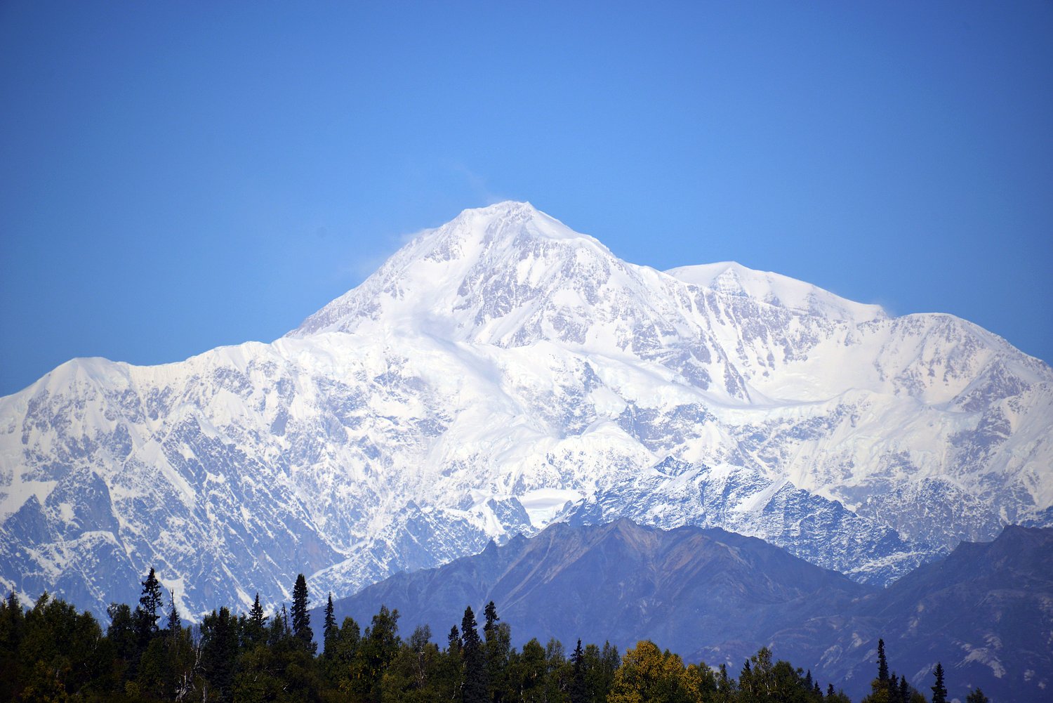Park ranger from Washington state dies after falling into a crevasse on Alaska’s Mount McKinley