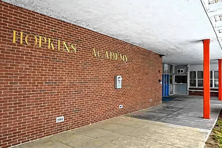 ‘No-brainer’: Hopkins Academy curbs cellphone use during school day