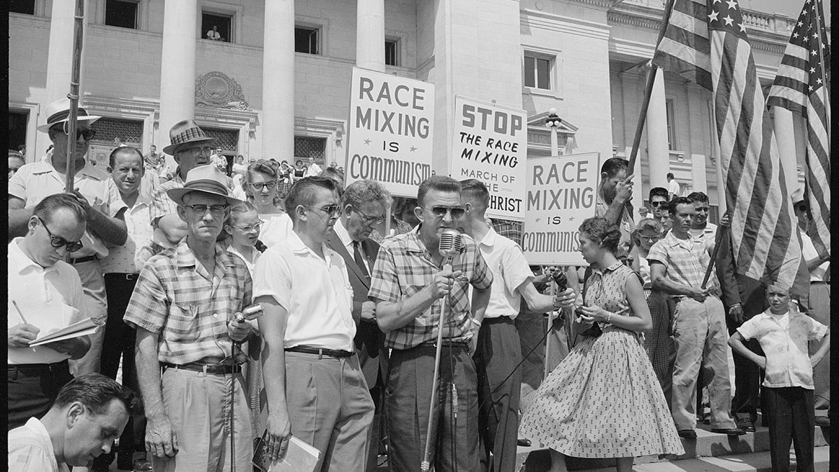 1950: Families file Briggs v. Elliott lawsuit