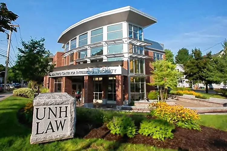 UNH law school dean to step down at end of December