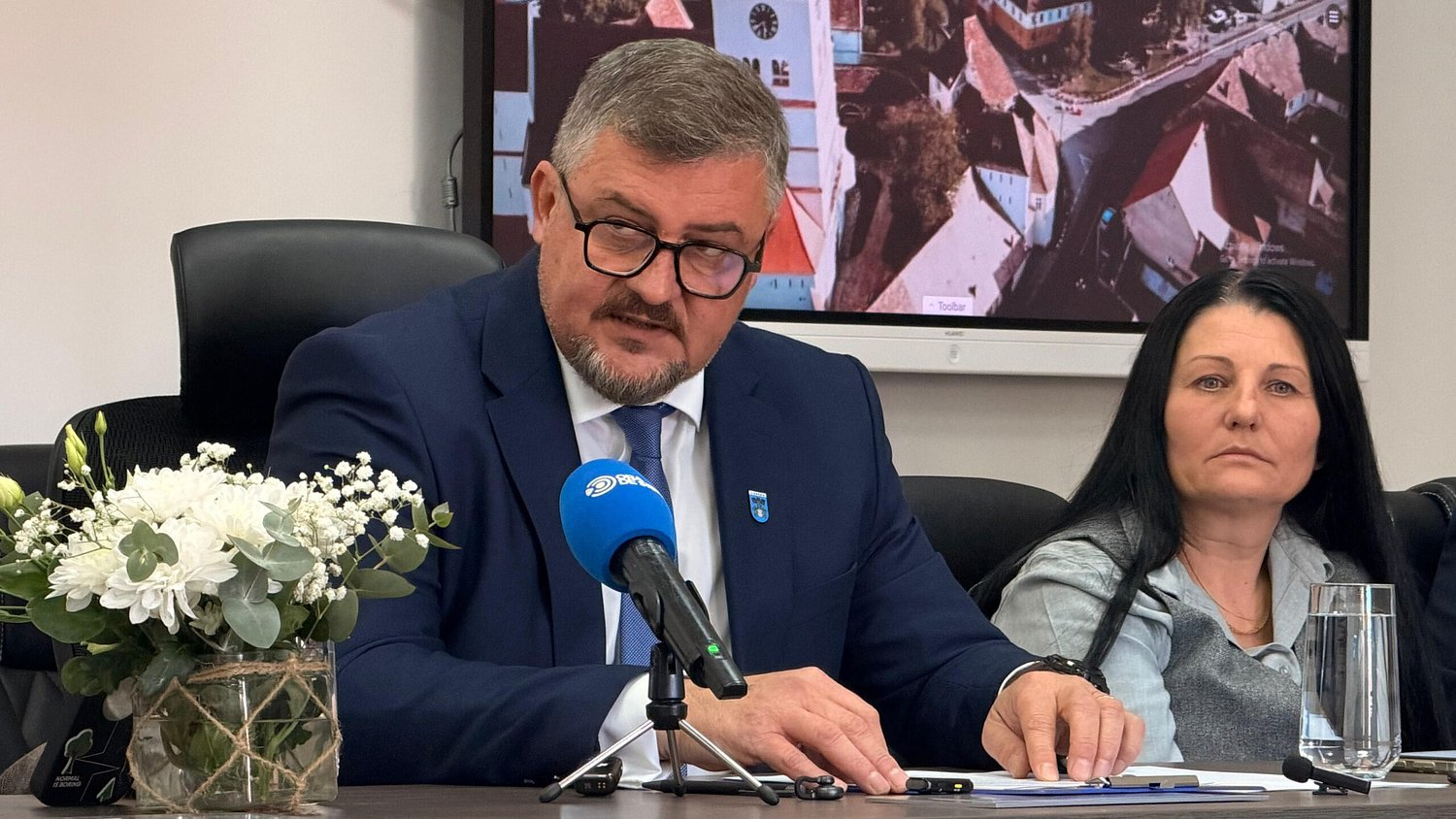 Război politic la Cisnădie: Primarul Mircea Orlățan acuză „asalt agresiv și bullying” orchestrate de vechea administrație