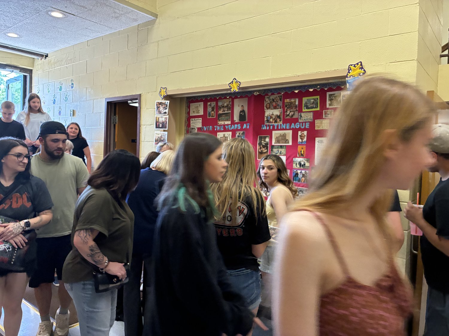West Springfield families say farewell to Mittineague, as school shuts its doors forever