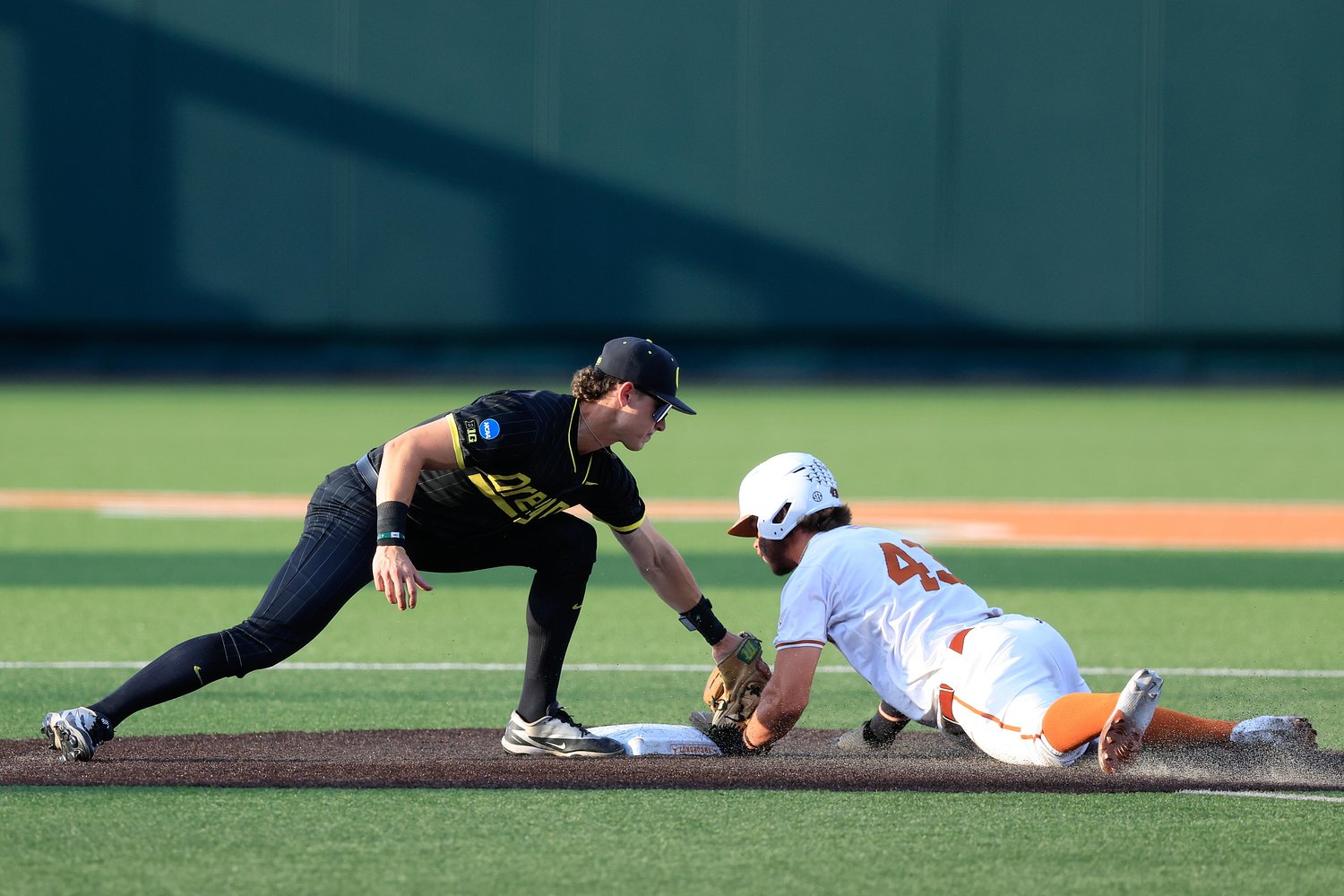Austin Super Regional Game 2 preview: Oregon turns to starter Will Sanford to avoid elimination at Texas