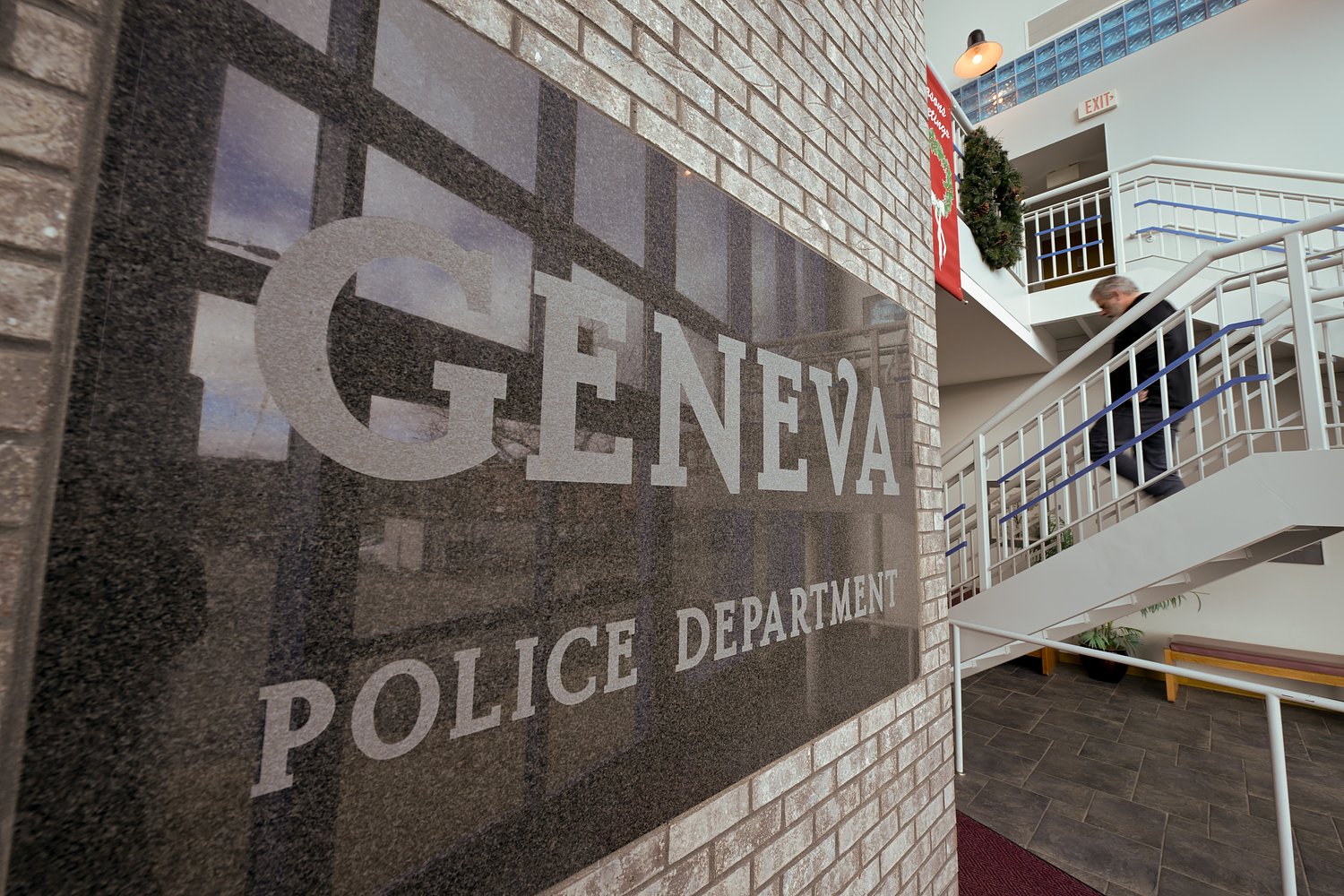 DeKalb man charged after Geneva police find loaded handgun, ammunition in speeding car