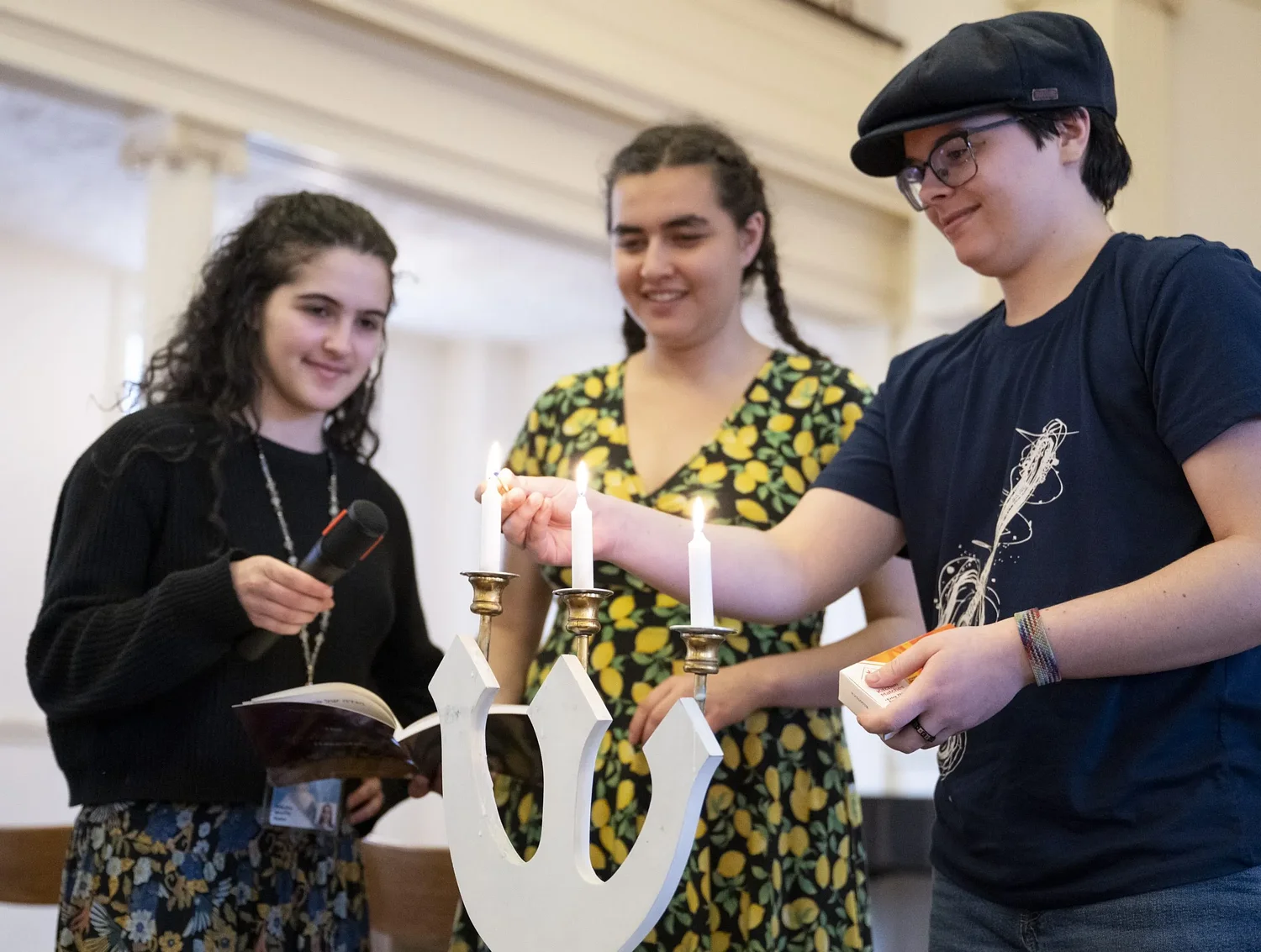 Candelabra connects generations at Smith College
