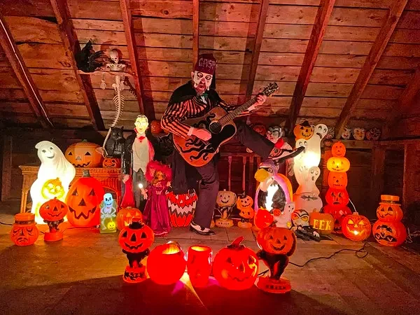 Arts Briefs: Halloween-themed music in Easthampton, Adult Spelling Bee in Florence, and more