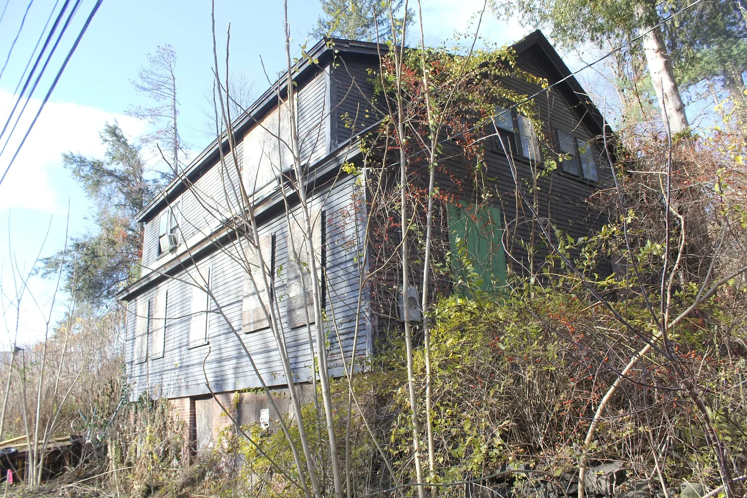 Mayor seeks to sell, redevelop dilapidated properties in Greenfield