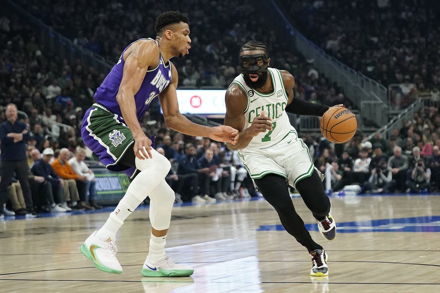 ESPN insider points out big factor in Giannis Antetokounmpo trade talks