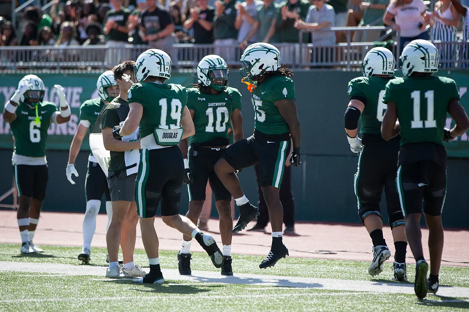 Dartmouth’s defense seals win against UNH Wildcats on final drive