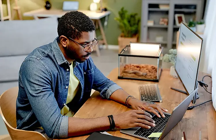 5 Ways Solopreneurs Can Grow Their Businesses In 2026