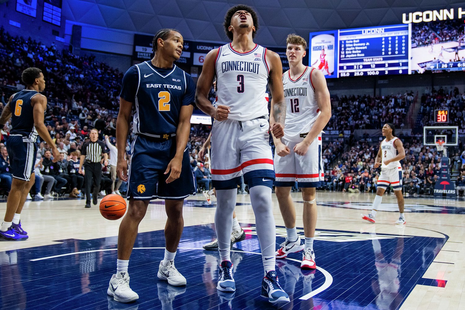 Jaylin Stewart steps up to help UConn men roll over East Texas A&M: 'A lot of winning plays'