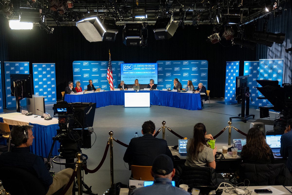  US vaccine advisers say not all babies need a hepatitis B shot at birth