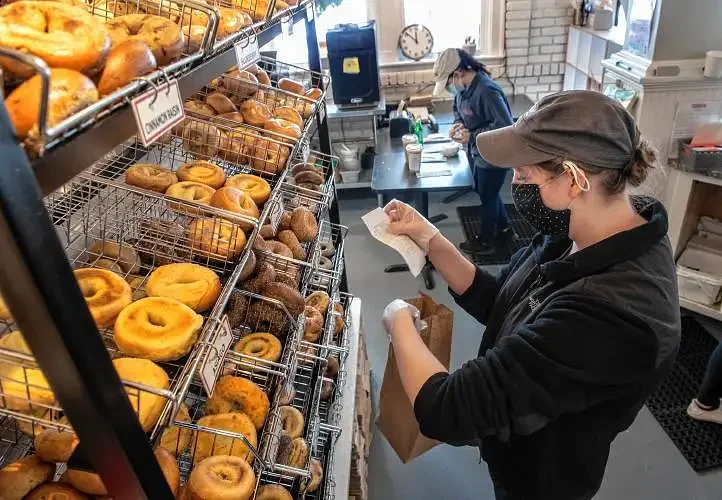 Tandem Bagel prepping to open seventh location in former South Hadley bank