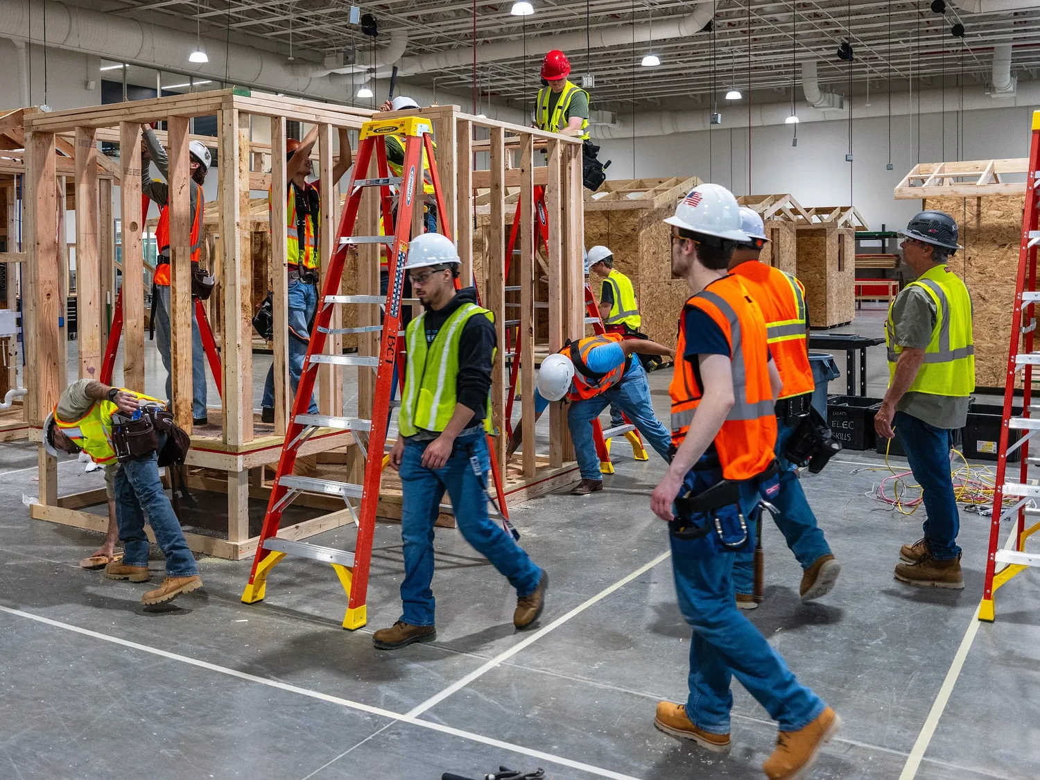 Students enjoy elbow room, better equipment at TSTC Waco’s $72M tech center