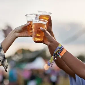 New Hampshire legalizes public alcohol consumption in designated ‘social districts’