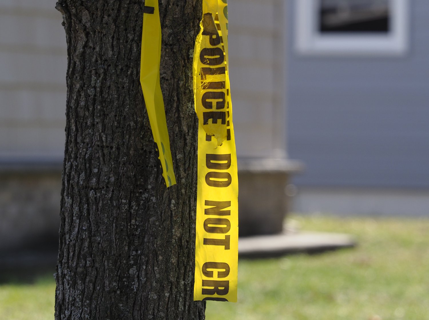 Shots fired into East Akron home wound 2 men