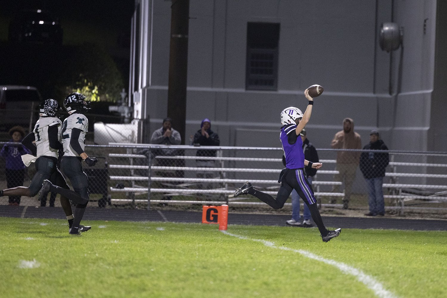 Dixon rolls past Woodstock North in Class 4A first-round game