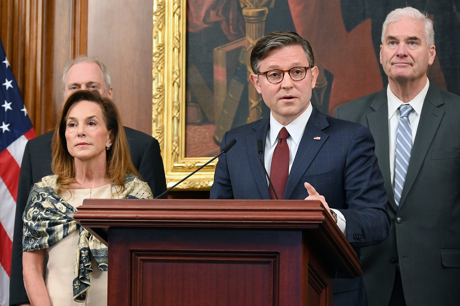 Speaker Johnson says clergy protesting deportations have no right to ‘get in the face’ of DHS agents