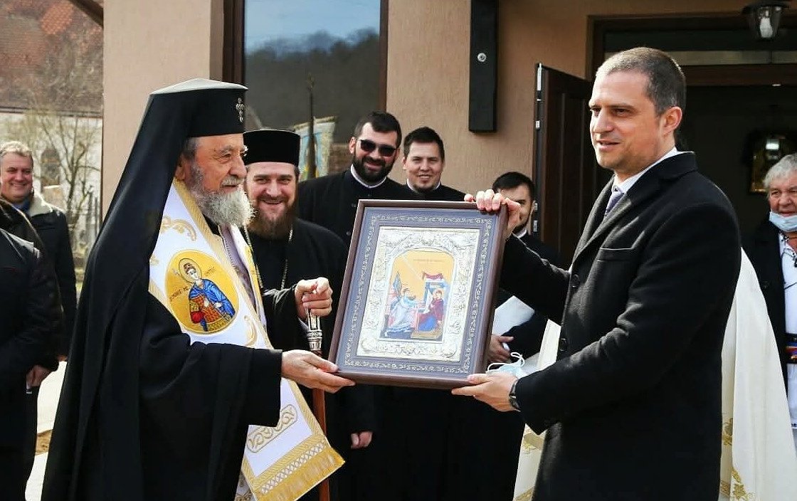Președintele PSD Sibiu l-a felicitat pe Mitropolitul Ardealului cu ocazia celor 20 de ani de slujire: ”La mulți ani binecuvântați, Înaltpreasfințite Părinte!”