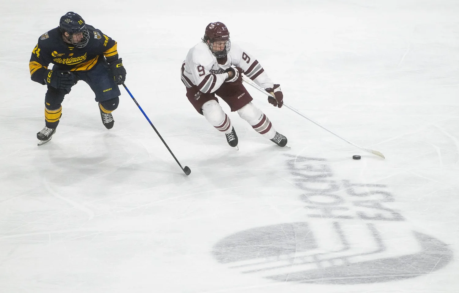 UMass hockey: Minutemen muster third straight win, sweep Merrimack
