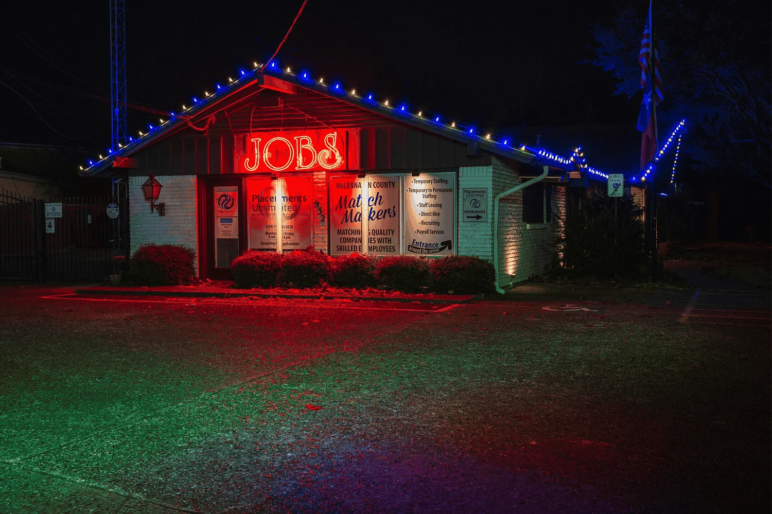 Photo essay: The shimmering glow of late-night Waco