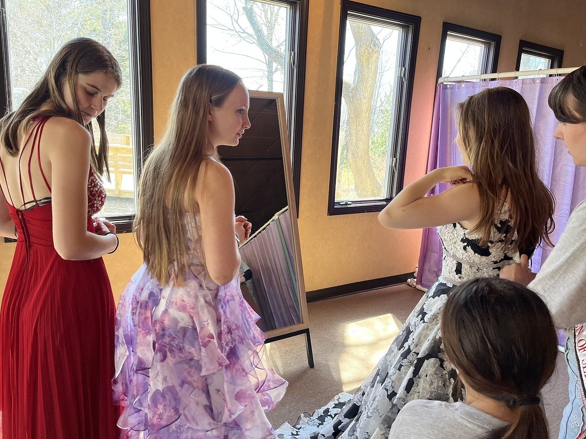 Midcoast dress giveaway ensures no one is priced out of prom